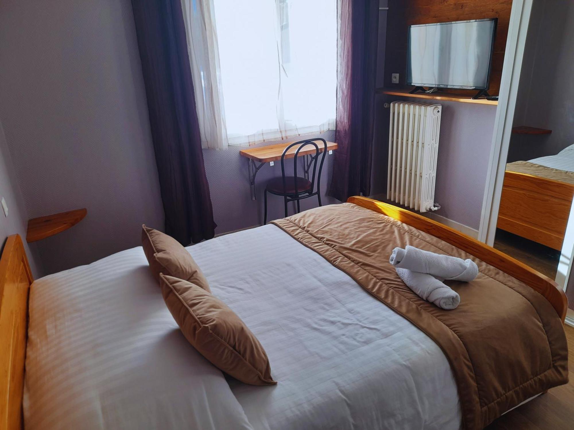 Le Catalan - Hotel Et Appartements มอง-ลูอิส ภายนอก รูปภาพ