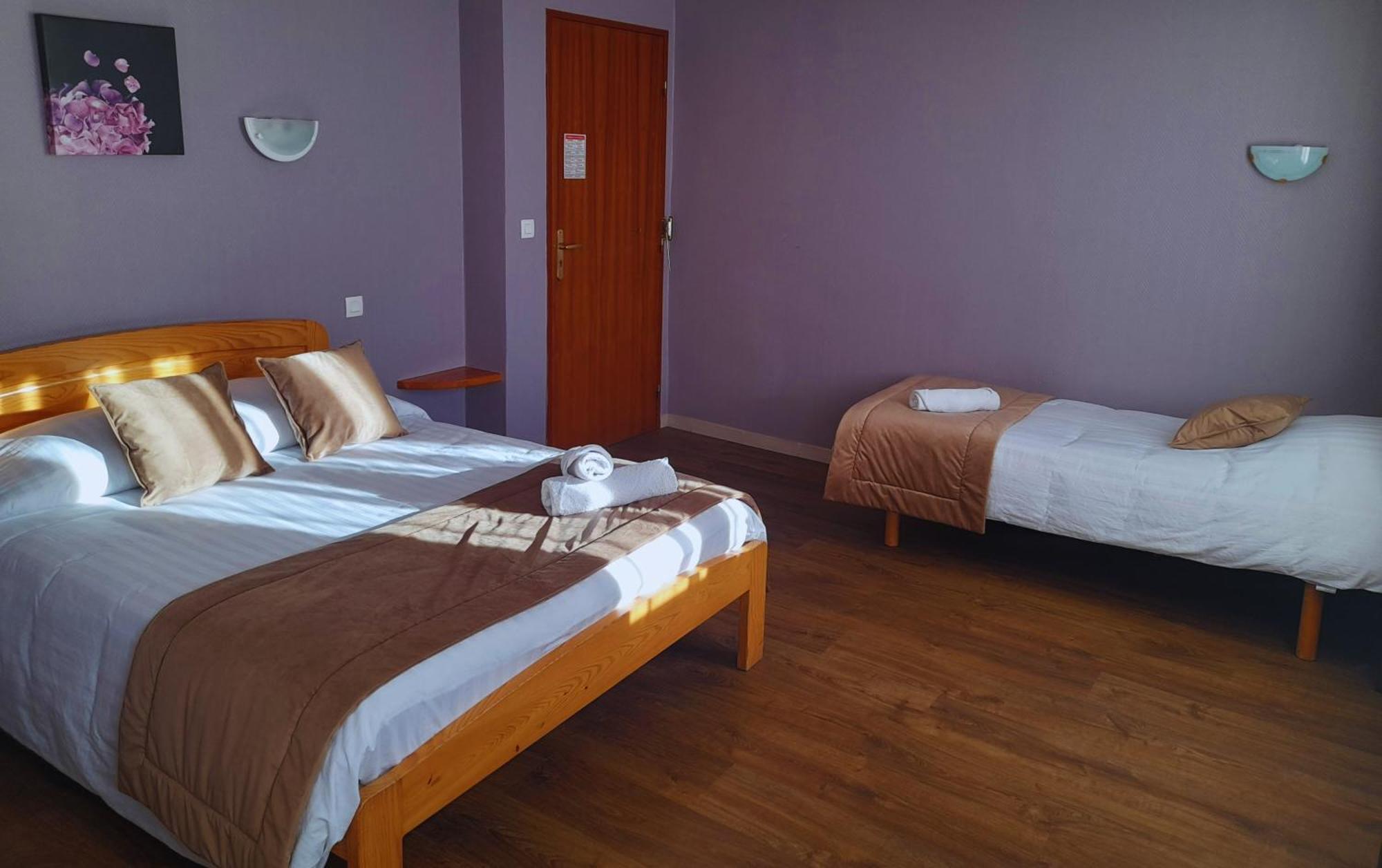 Le Catalan - Hotel Et Appartements มอง-ลูอิส ภายนอก รูปภาพ
