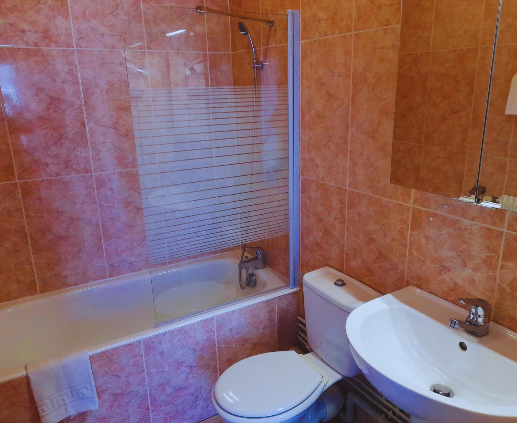 Le Catalan - Hotel Et Appartements มอง-ลูอิส ภายนอก รูปภาพ