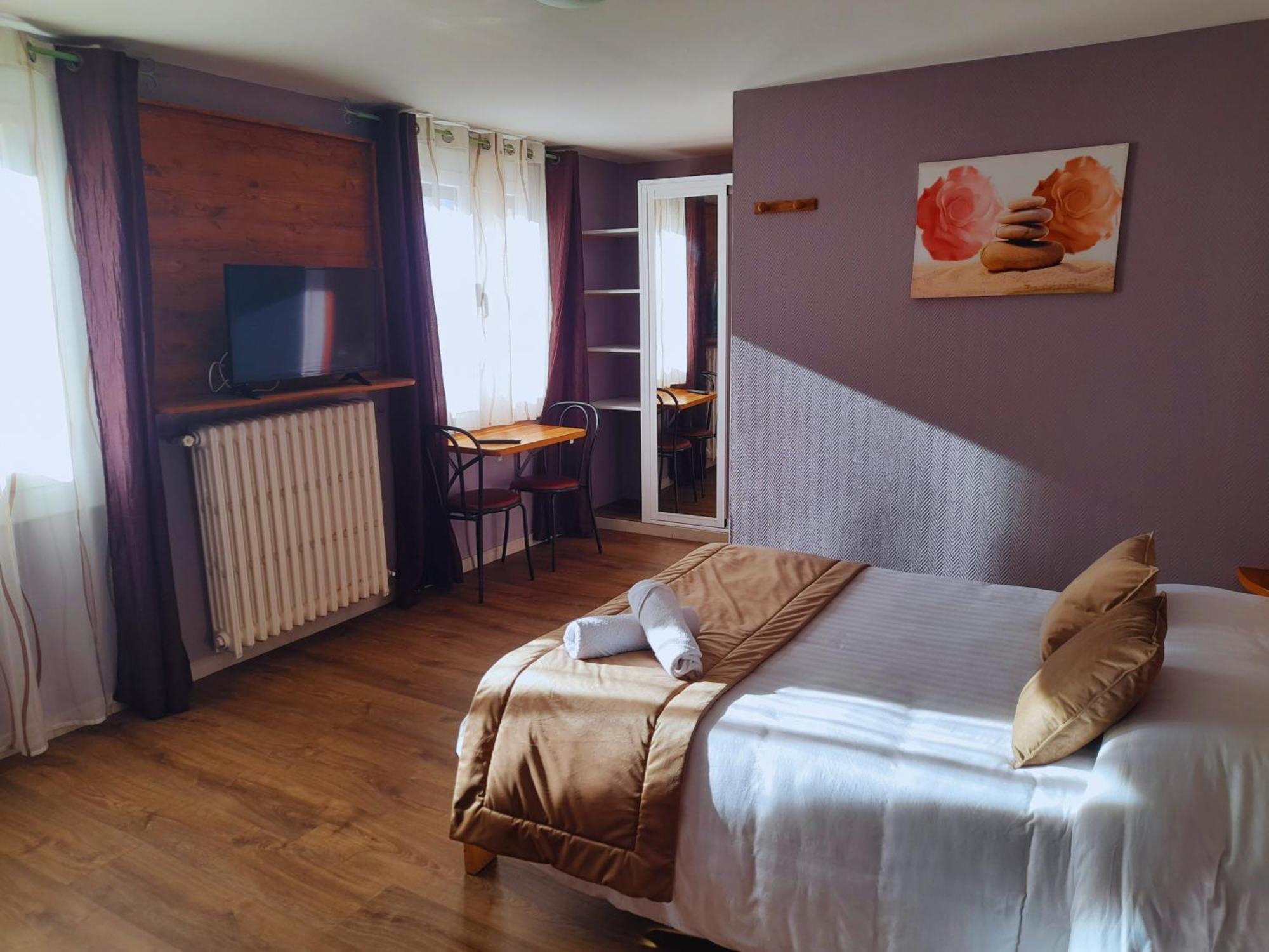 Le Catalan - Hotel Et Appartements มอง-ลูอิส ภายนอก รูปภาพ