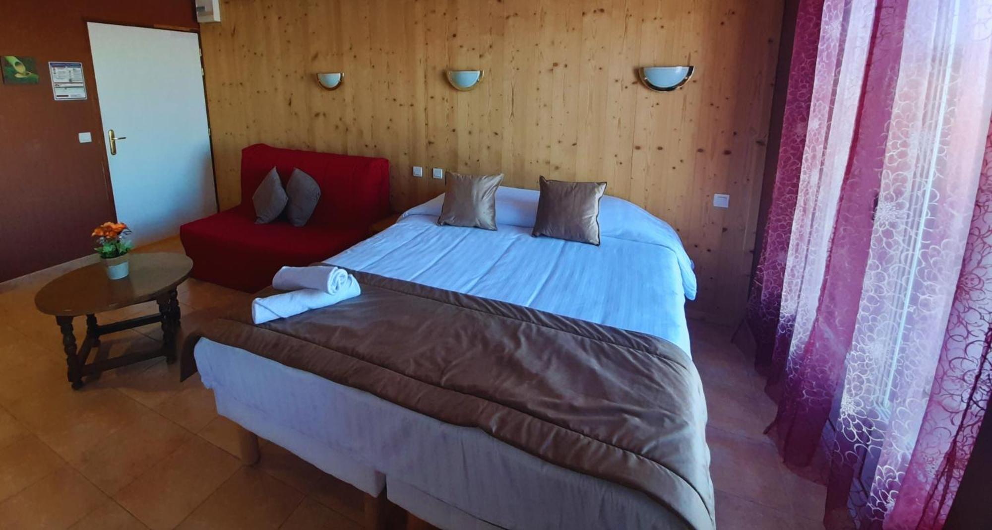 Le Catalan - Hotel Et Appartements มอง-ลูอิส ภายนอก รูปภาพ